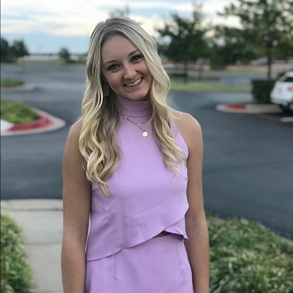 Meet your Posher, Brooke